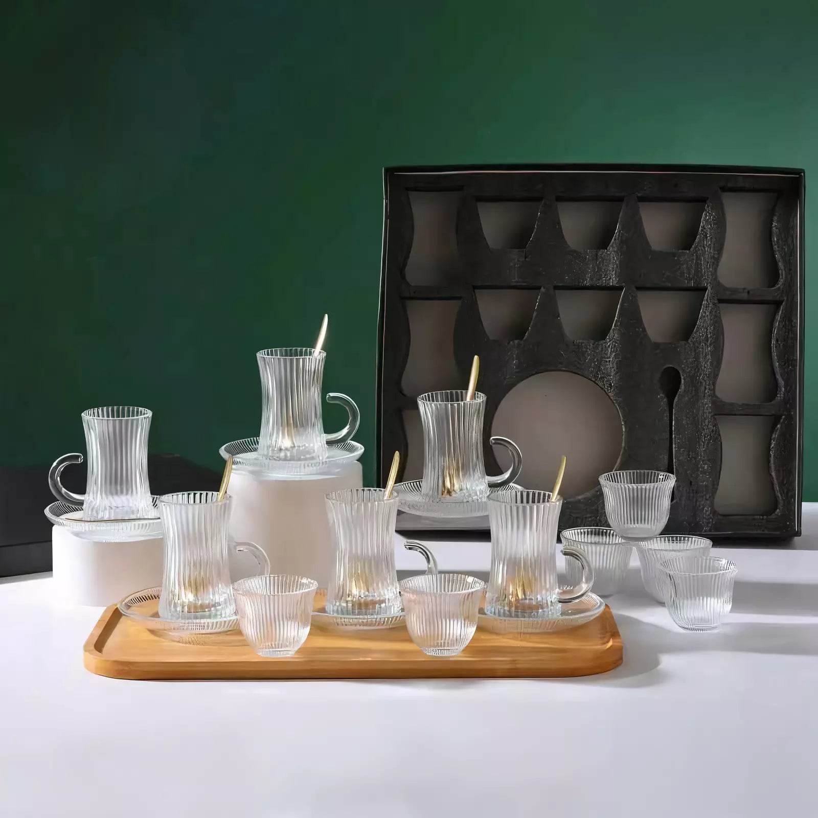 24 pcs Elegantes Tee- und Kaffee-Service Set